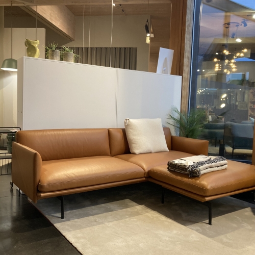 Outline sofa + pouf - expomodel